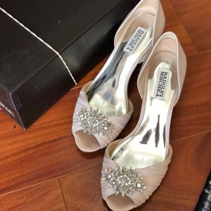 Badgley Mischka: Crystal Embellished Open Toe Pump
